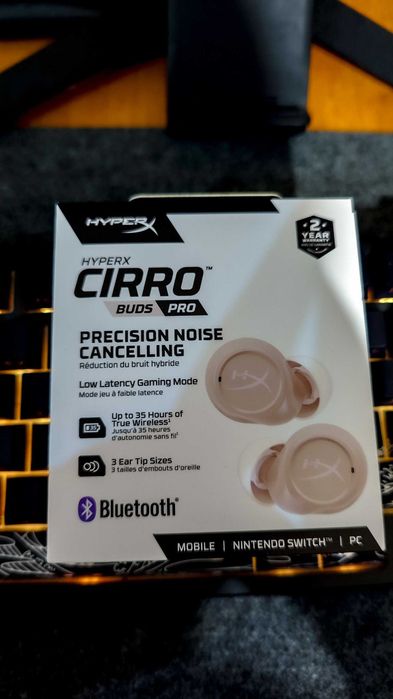 НОВЫЕ! Продам игровые наушники RAZER, AOC, HyperX