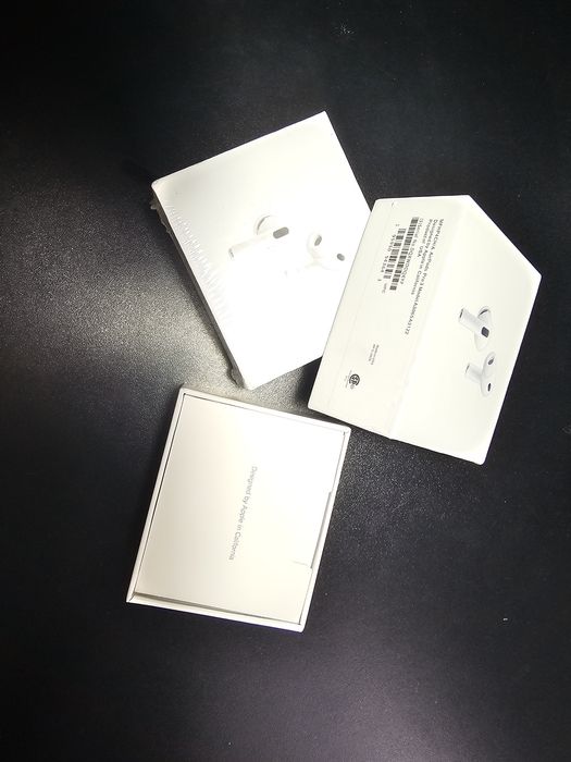 AirPods Pro 3 ultima generatie