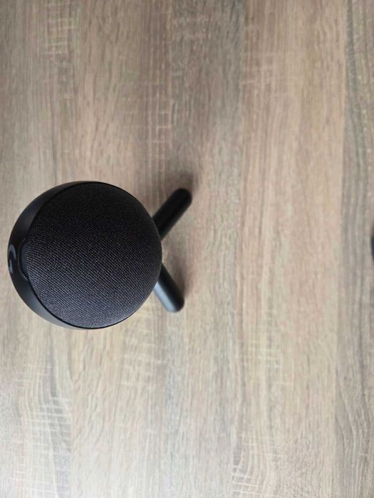 Logitech Yeti Orb – Геймърски USB микрофон с RGB Черен