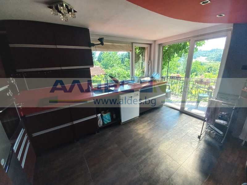 Еднофамилна къща в Банкя!