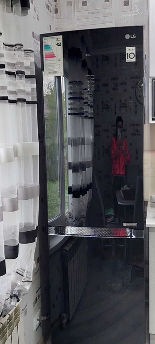 Продам холодильник LG новый.