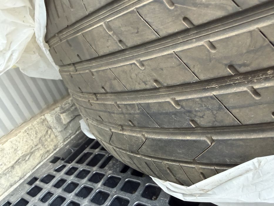 Гуми Hankook 285/35/22