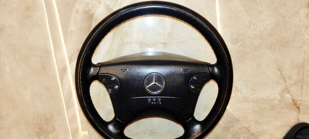 Мултиволан за Mercedes W210 /W208/W124/W127