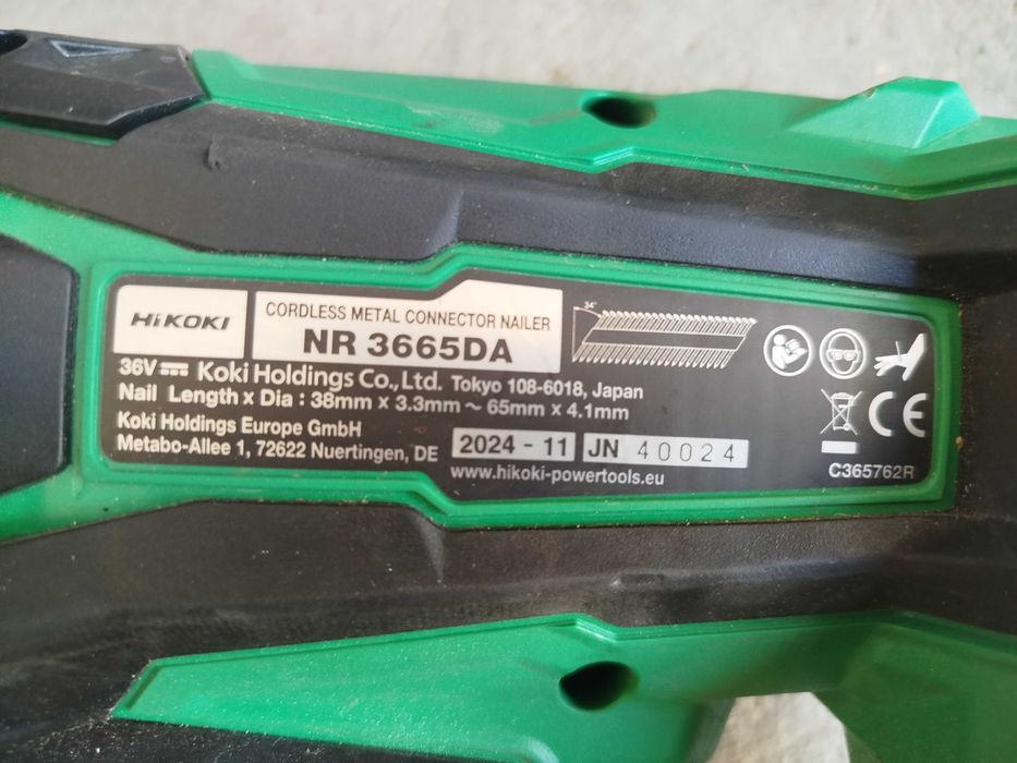 Такер Hitachi HIKOKI NR 3665DA - 36 волта- за ремонт