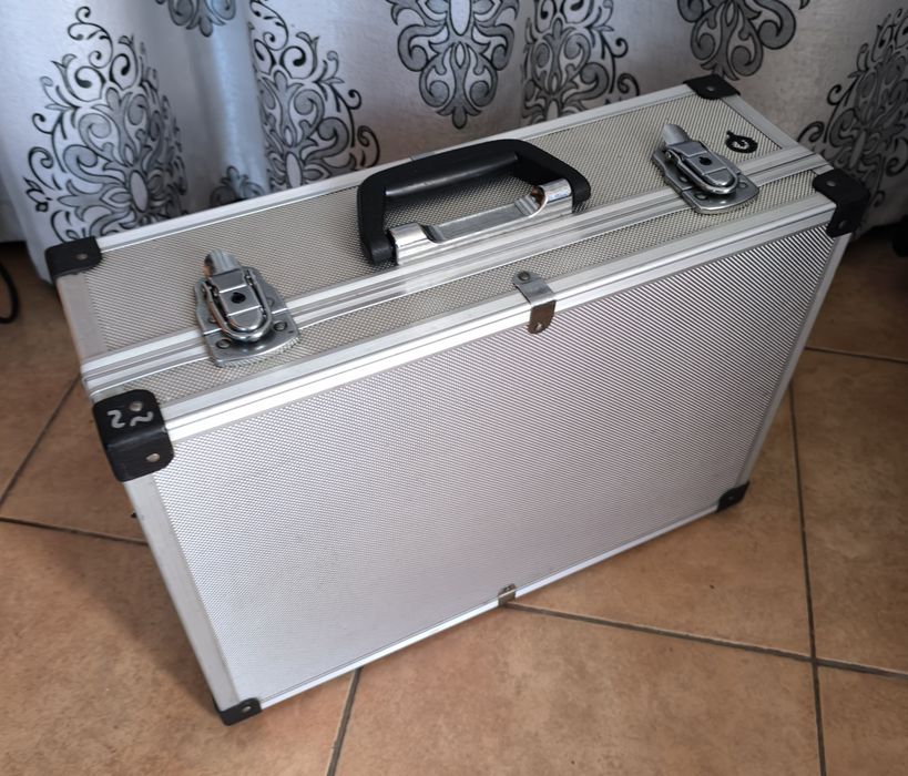 Geanta din aluminiu, cutie pentru scule