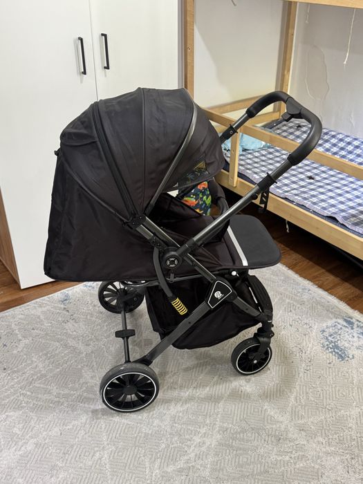 Продам коляска прогулочная легкая