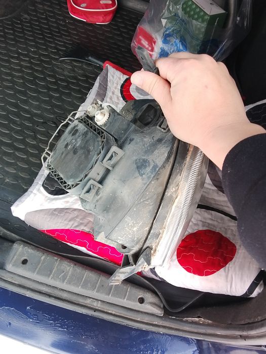 Фара на приору правая сторона