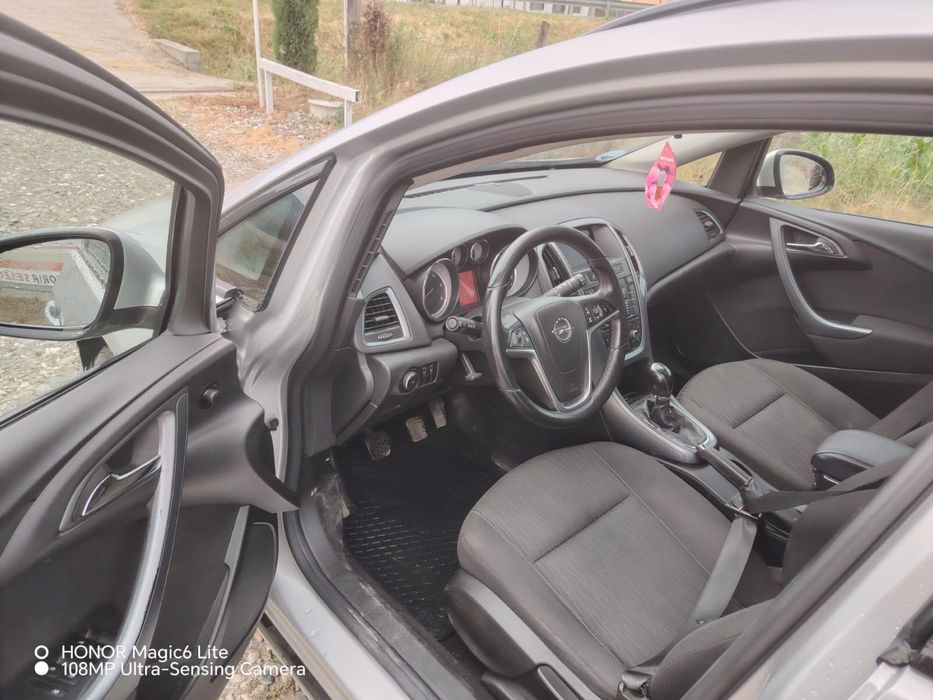 Opel astra j 1.7