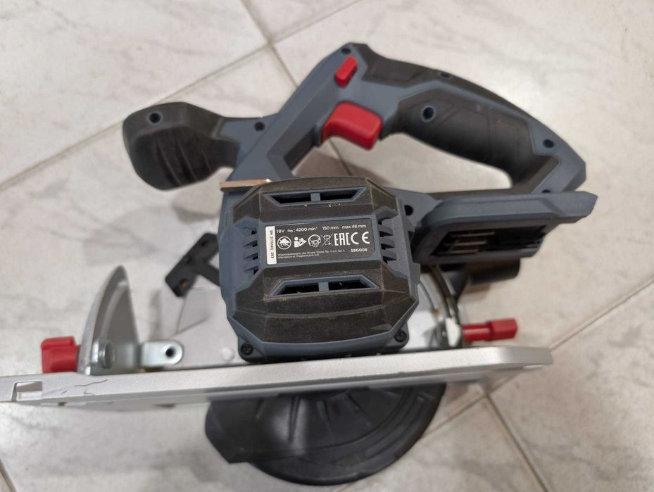 Акумулаторен комплект 18v Graphite. Винтоверт, ъглошлайф, циркуляр.