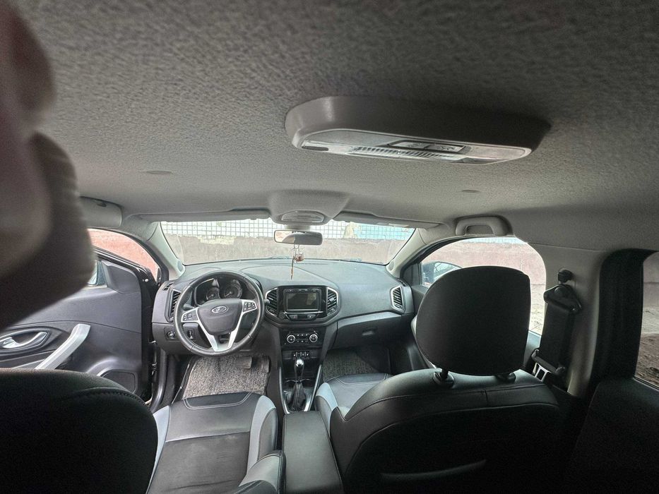 Lada Xray Cross 2020 yil