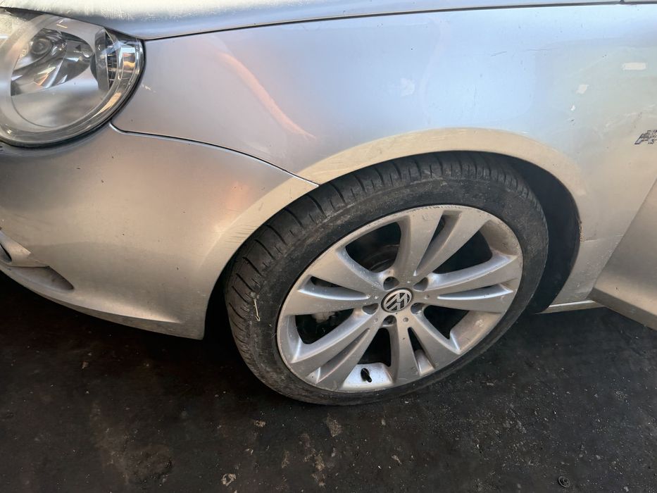 На Части VW Eos 2.0tdi bmm 2010 Dsg автомат имам налични много части за този и други модели Vw golf
