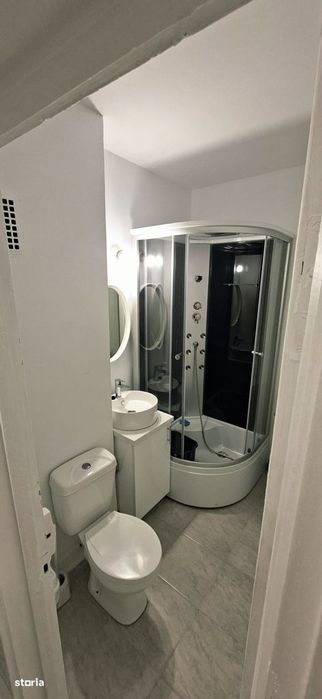 Garsonieră Craiovei , RENOVATĂ / parțial mobilată / utilată !