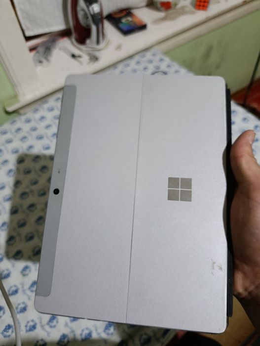 Microsoft surface go2