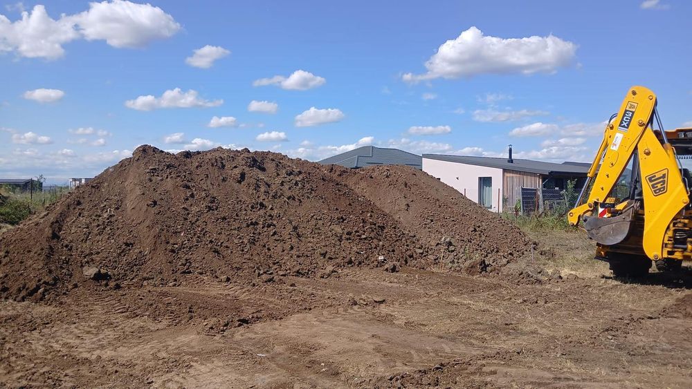 Servicii buldoexcavator Corbeanca - săpături, fundații, nivelari teren