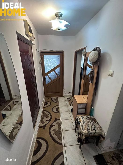 Apartament 3 camere decomandat Piata Nicolina