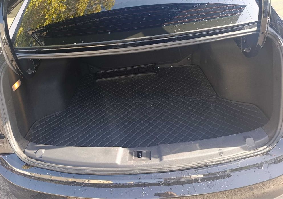 Продается Хонджи екм5 Hongqi eqm5