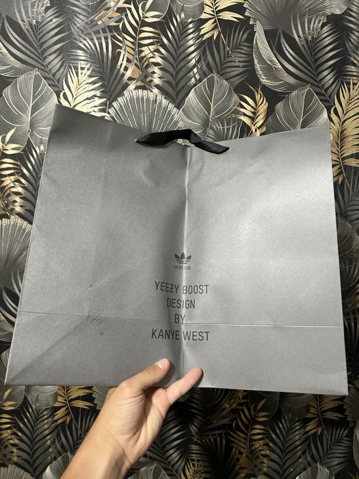 yeezy boost beluga
