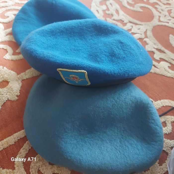Голубые береты десантника