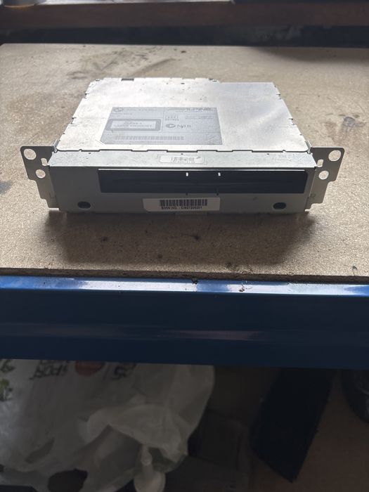 CD за бмв ф10 520д