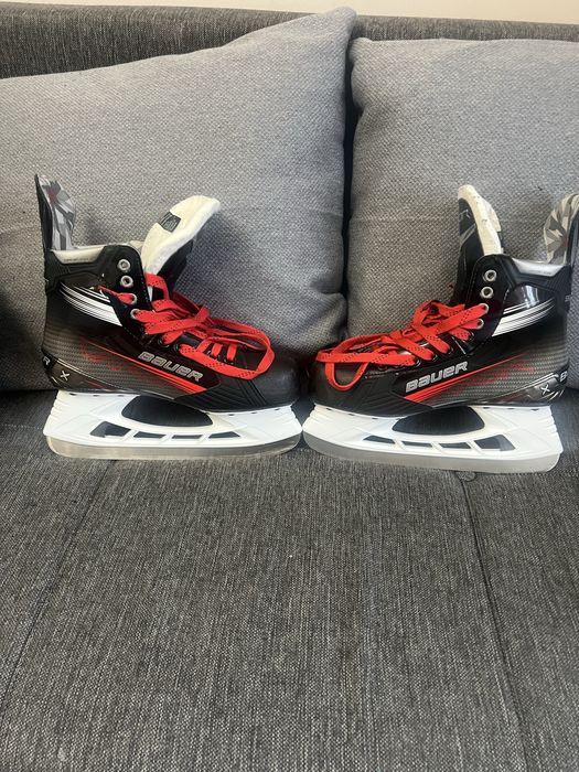 Продаю коньки bauer
