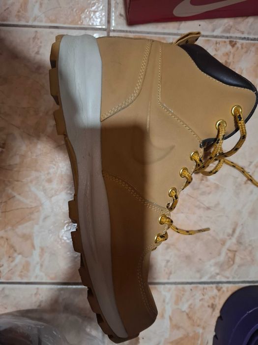 Nike manoa leather в отлично състояние