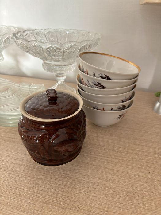 Посуда стеклянная, хрустальная, форфор