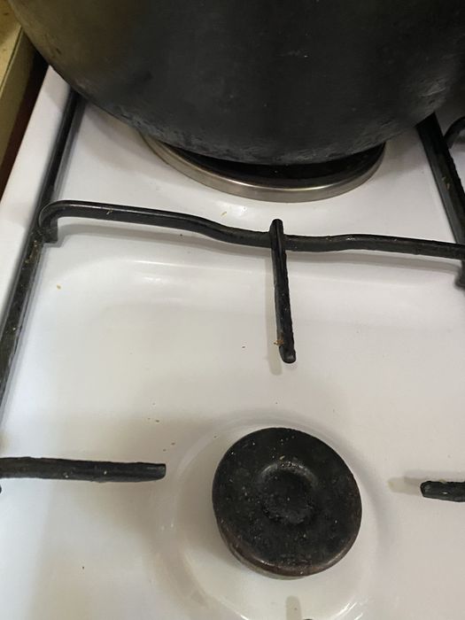 Продам газ плиту