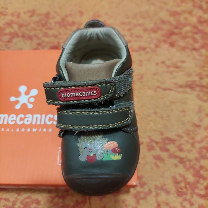 Adidasi pt primi pași bebeluși