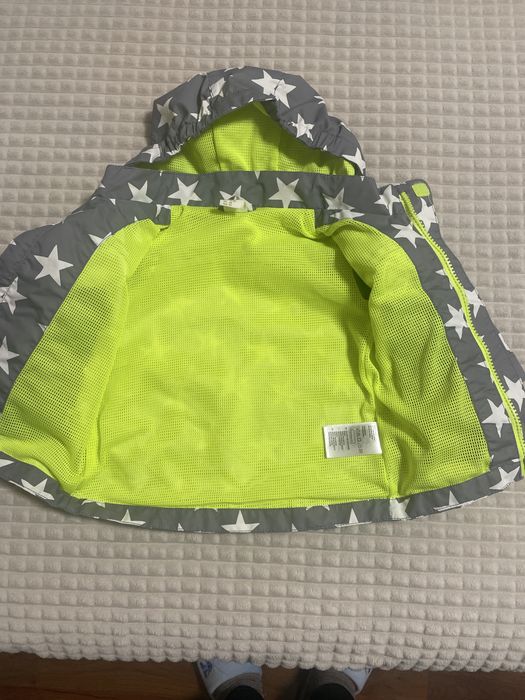 Яке за момченце на звездичкиH&M- 4-6 м.