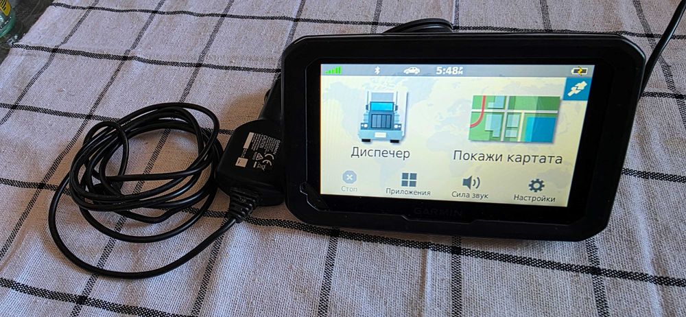 Навигация за камион Garmin Dezl 580 5 инча най новите карти за цяла Европа и Турция пълен комплект работи с Фротком Frotcom