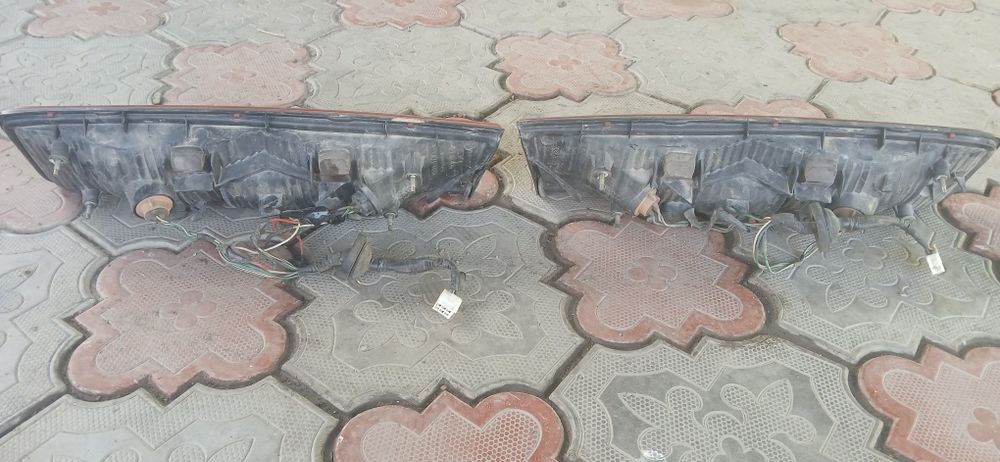 Задние фары на Марк -2.