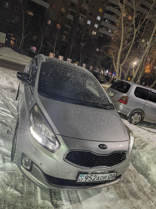 Киа каренс 7 местный