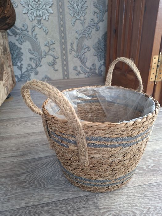 Плетёная корзина