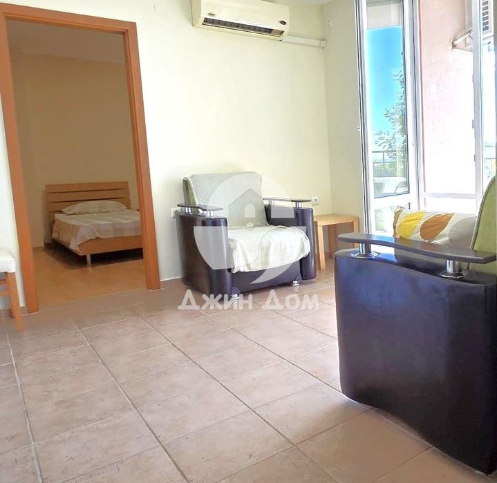 Продава се Тристаен апартамент в к.к. Слънчев бряг - 65 кв.м за 1154 €/кв.м - Снимка #1