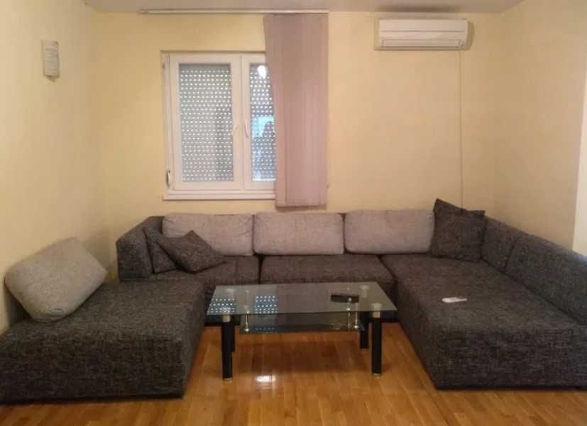 Четиристаен апартамент Младежки Хълм