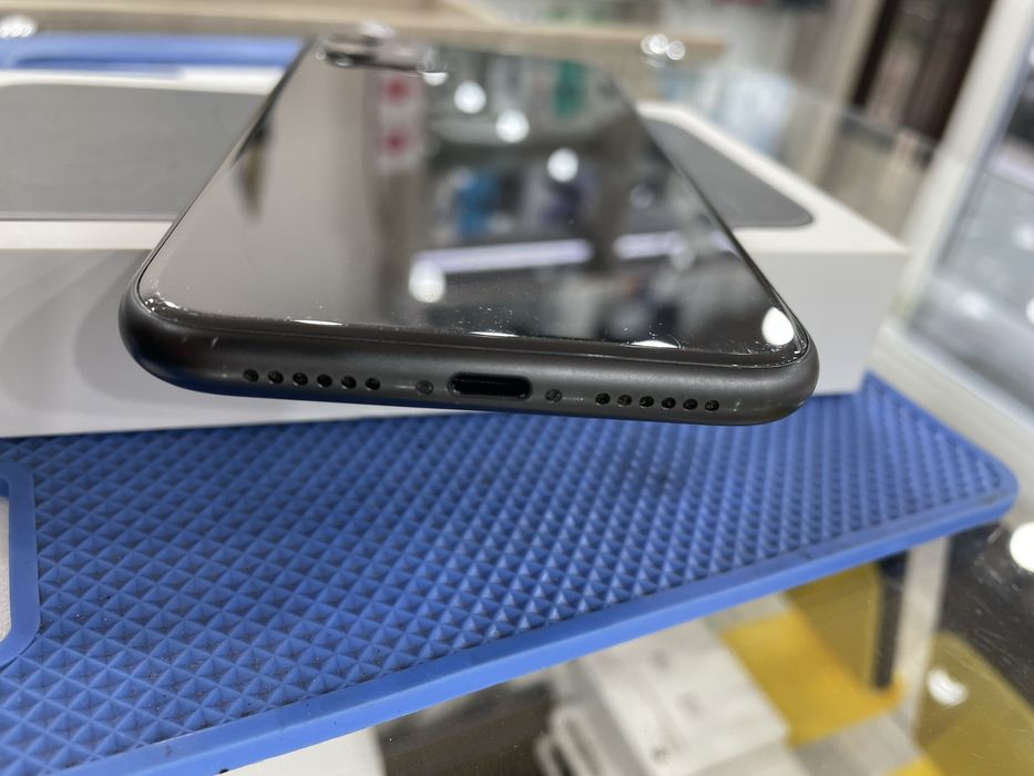 Iphone 11 128/74%