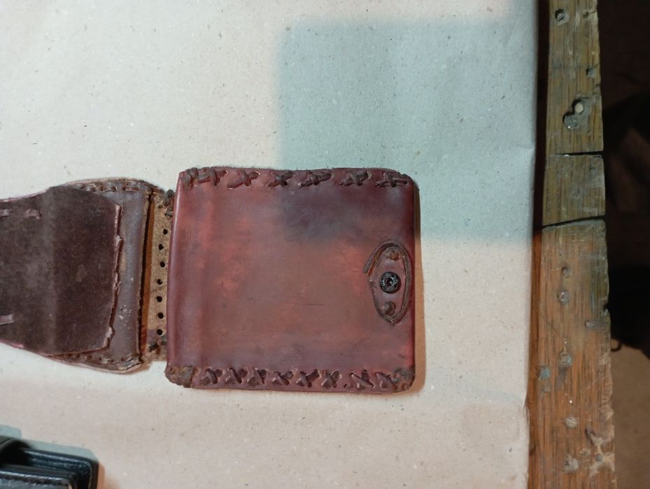 кожено портмоне.