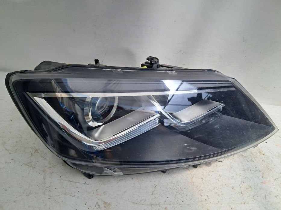 Фар Seat Alhambra 2014/2019г