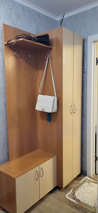 мебель в прихожую.
