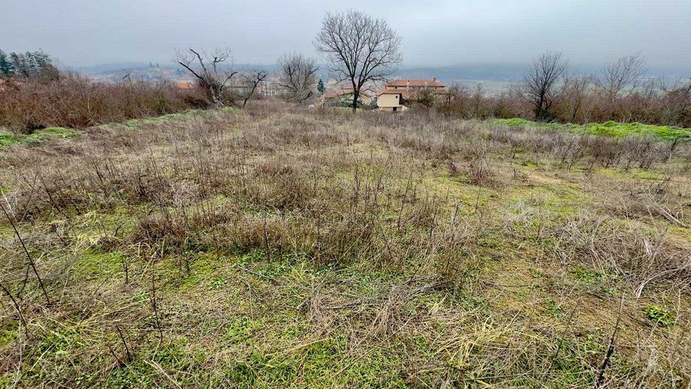 Парцел в регулация гр.Дебелец