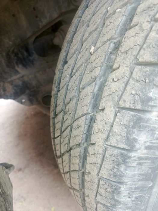 Продам резину два комплекта