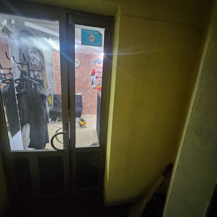 Продам помещение в центре, проспект Ауэзова 49А