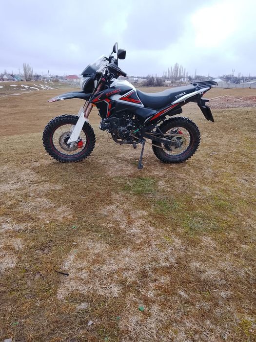 Продам Мот эндуро 300 кубов