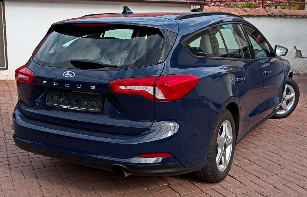 FORD FOCUS   2020