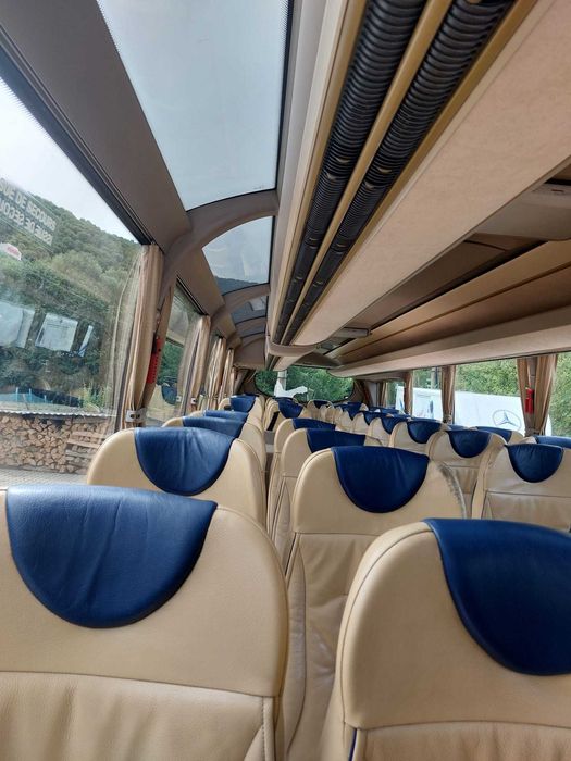 Transport persoane intern si international cu microbuze si autocare