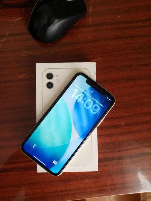 iPhone 11 128Gb  в отличном состоянии