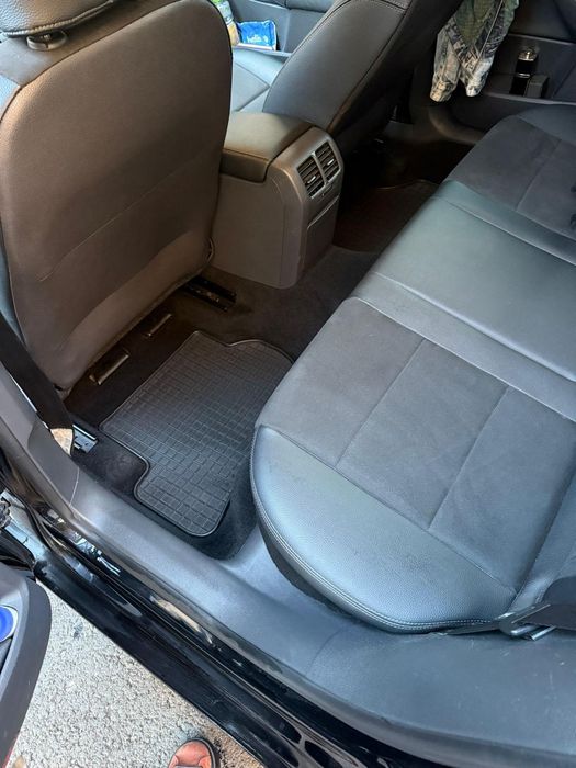 Vând golf 5 an 2009