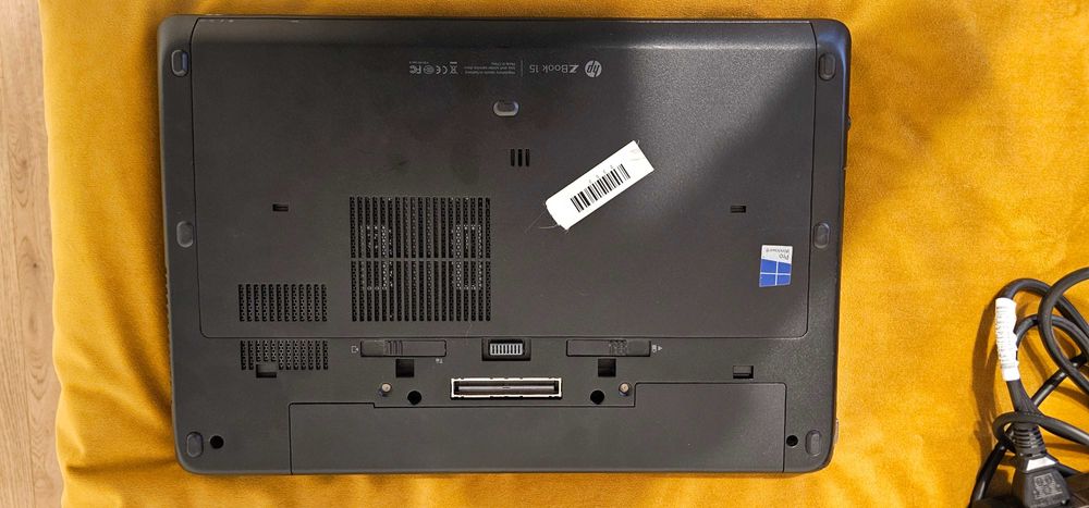 Laptop HP ZBook 15 - Intel i7-4700MQ, 8GB RAM, HDD 256GB+1000GB