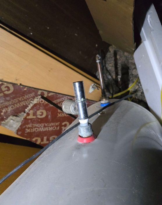 Два броя бойлери