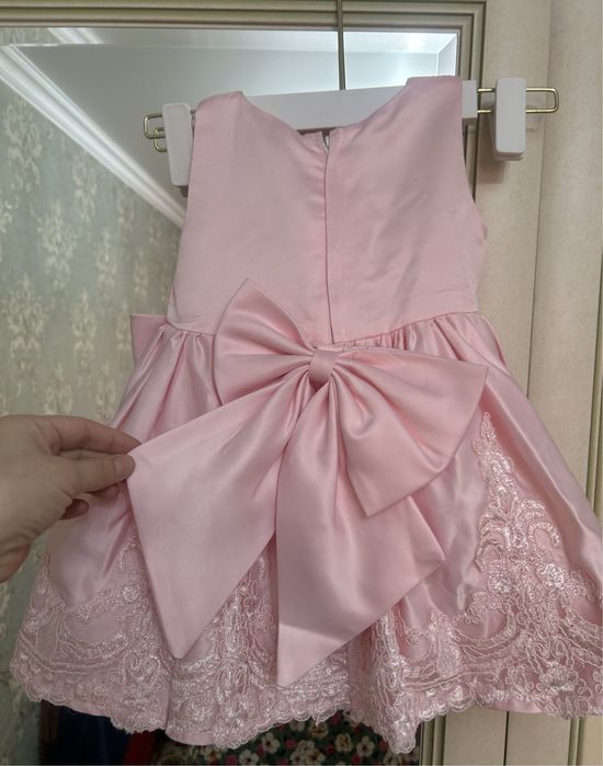 Кішкентай принцессаларға көйлек .